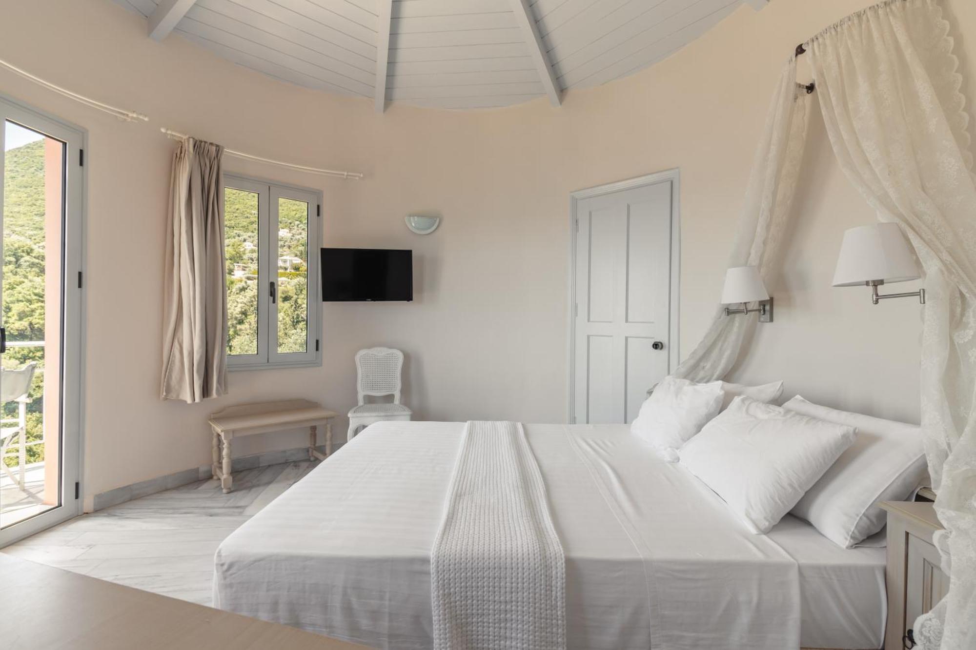 Hotel Red Tower 4*